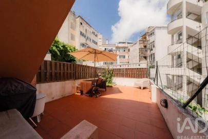 Apartamento T3 para Venda em Algés, Linda-A-Velha e Cruz Quebrada-Dafundo