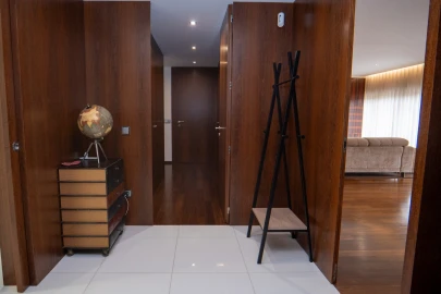 Apartamento T3 para Venda em Oliveira, São Paio e São Sebastião