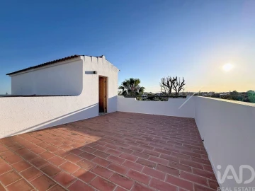 Moradia T4 para Venda em Quelfes