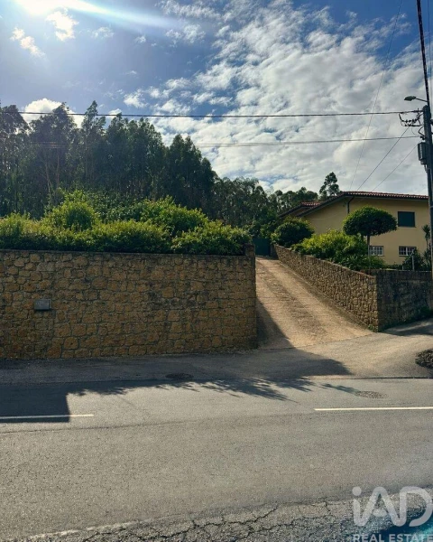 Terreno para Venda em Mujães