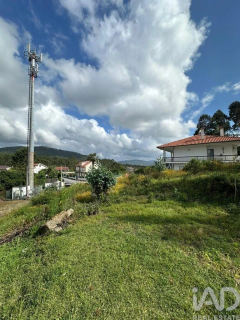 Terreno para Venda em Mujães