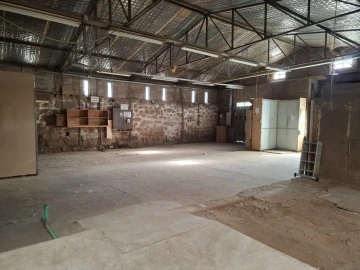 Armazém para Venda em Aldão