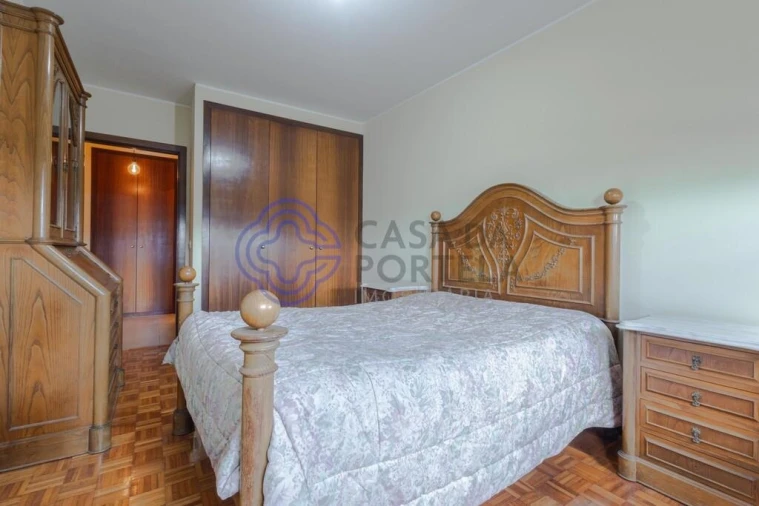 Apartamento T2 para Arrendamento em Madalena Foto 12