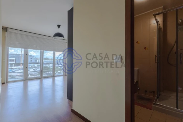 Apartamento T2 para Arrendamento em Madalena Foto 13