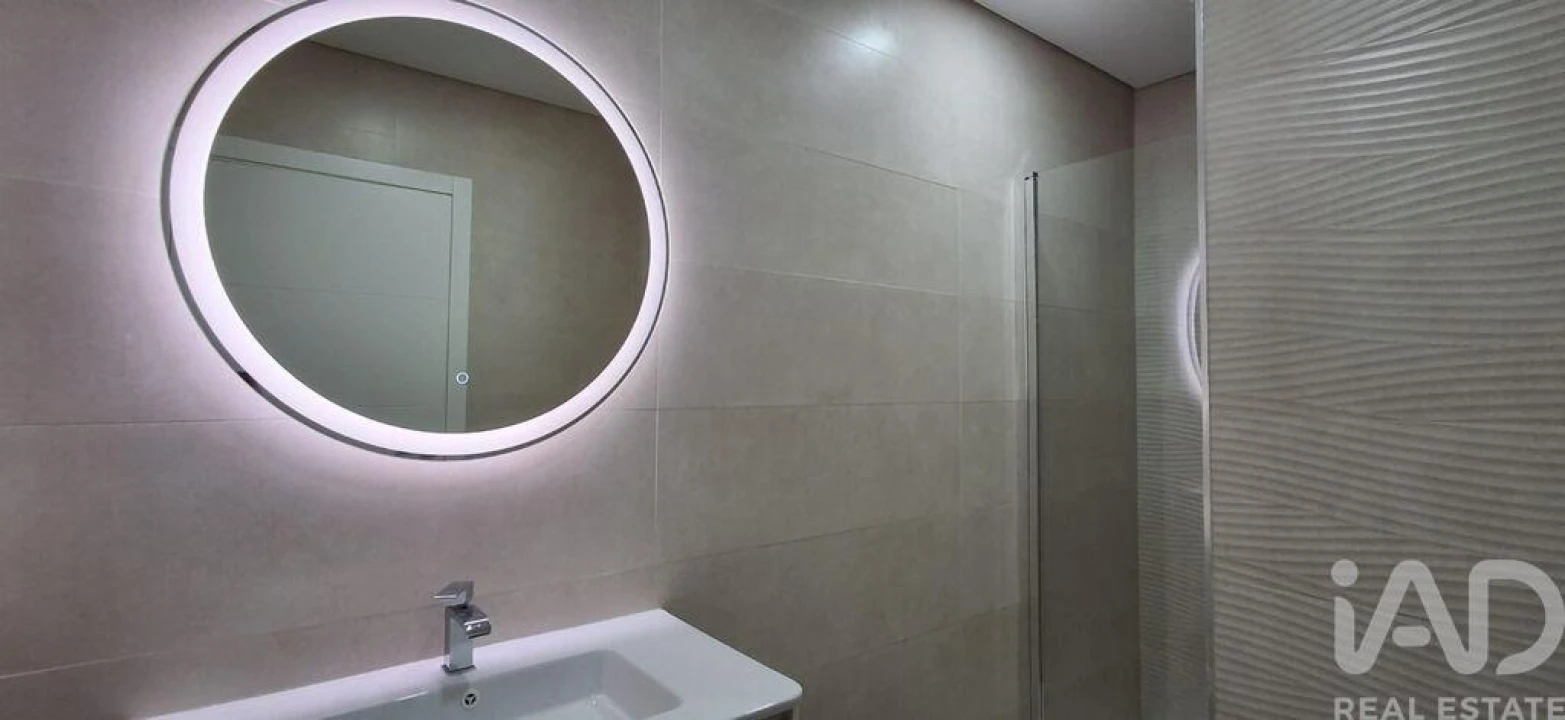 Apartamento T2 para Venda em Covilhã e Canhoso Foto 13
