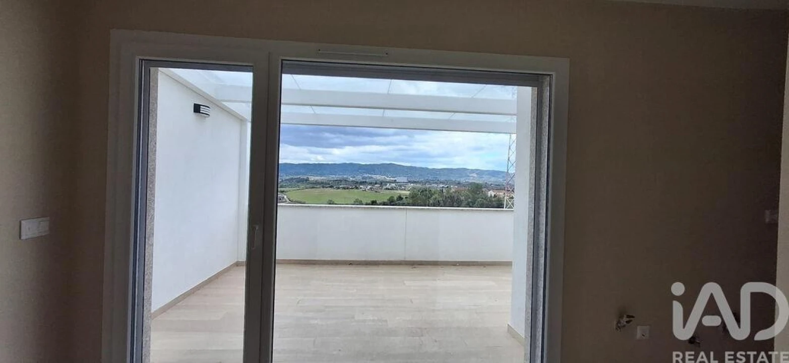 Apartamento T2 para Venda em Covilhã e Canhoso Foto 28