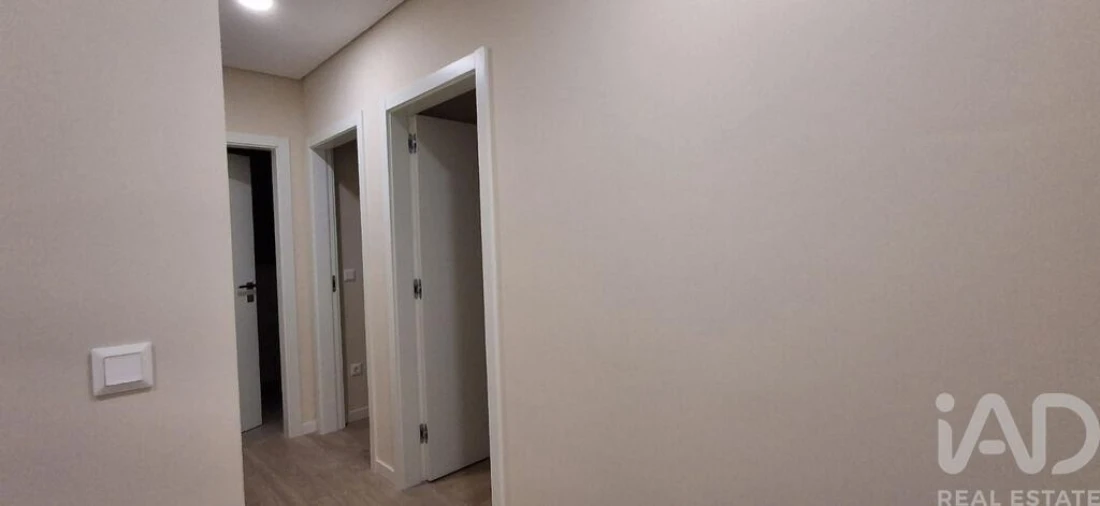 Apartamento T2 para Venda em Covilhã e Canhoso Foto 7