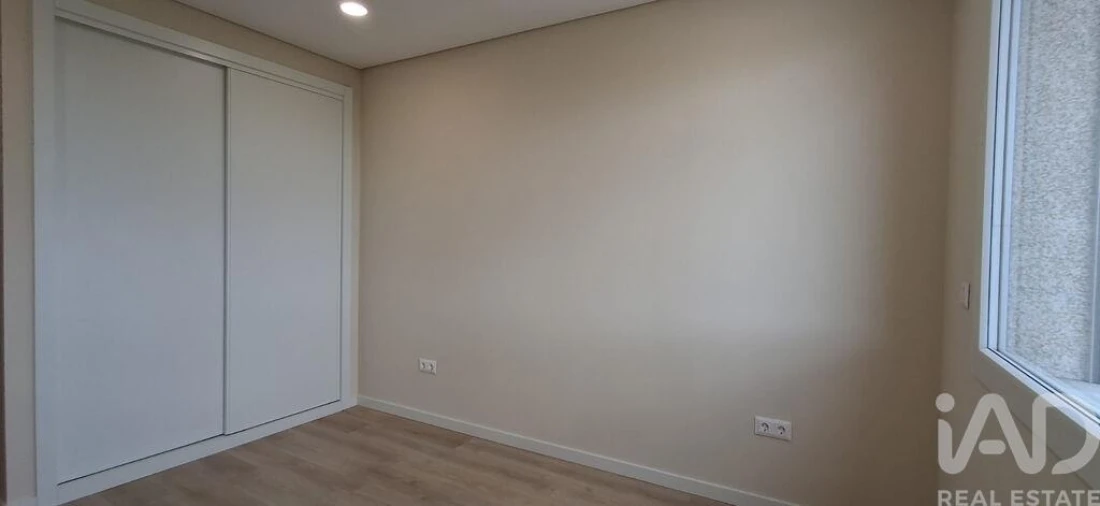 Apartamento T2 para Venda em Covilhã e Canhoso Foto 11