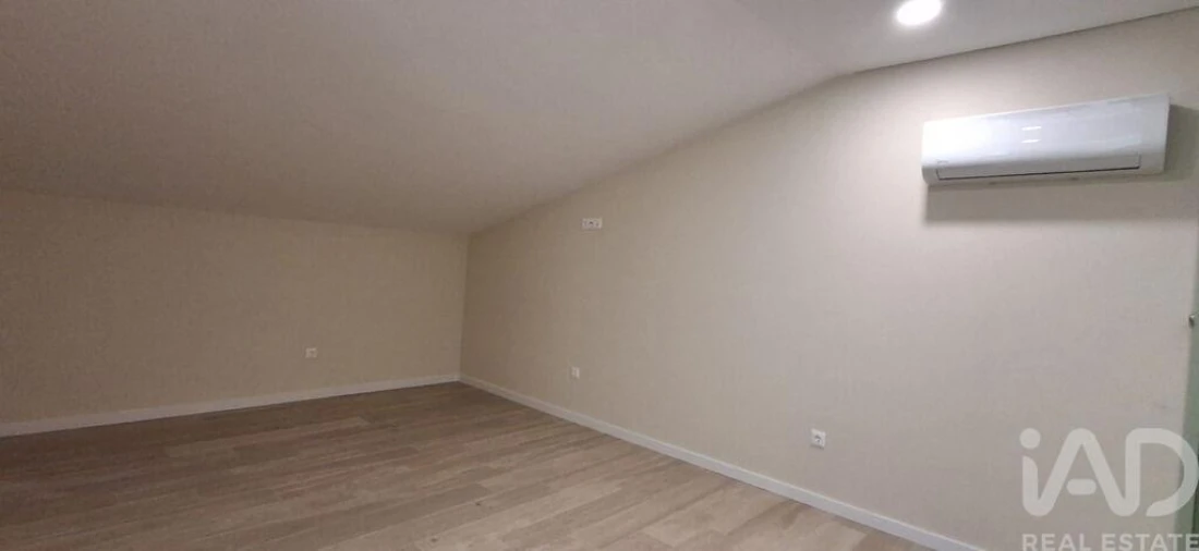 Apartamento T2 para Venda em Covilhã e Canhoso Foto 21