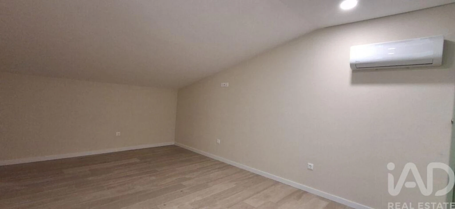 Apartamento T2 para Venda em Covilhã e Canhoso Foto 21