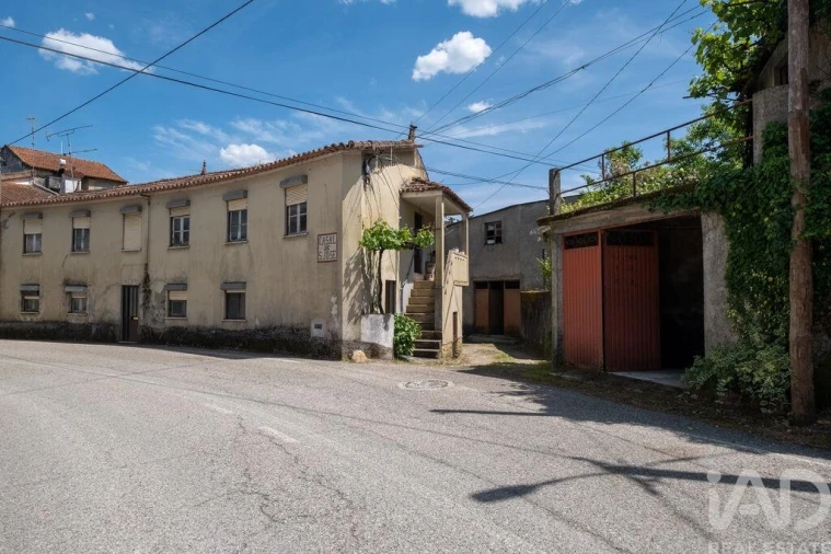 Moradia T4 para Venda em Arganil
