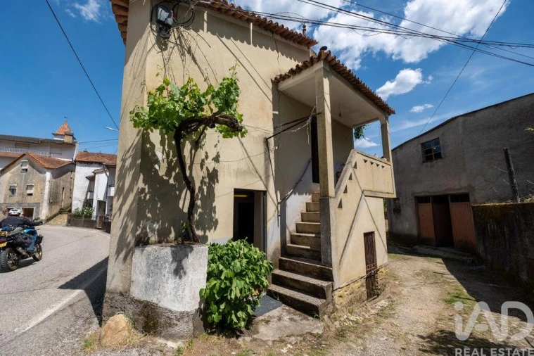 Moradia T4 para Venda em Arganil Foto 5
