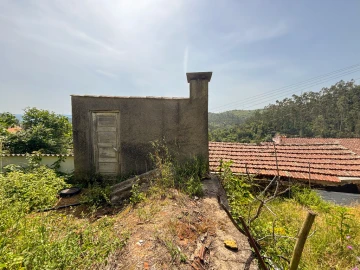 Moradia T3 para Venda em Eiras e São Paulo de Frades