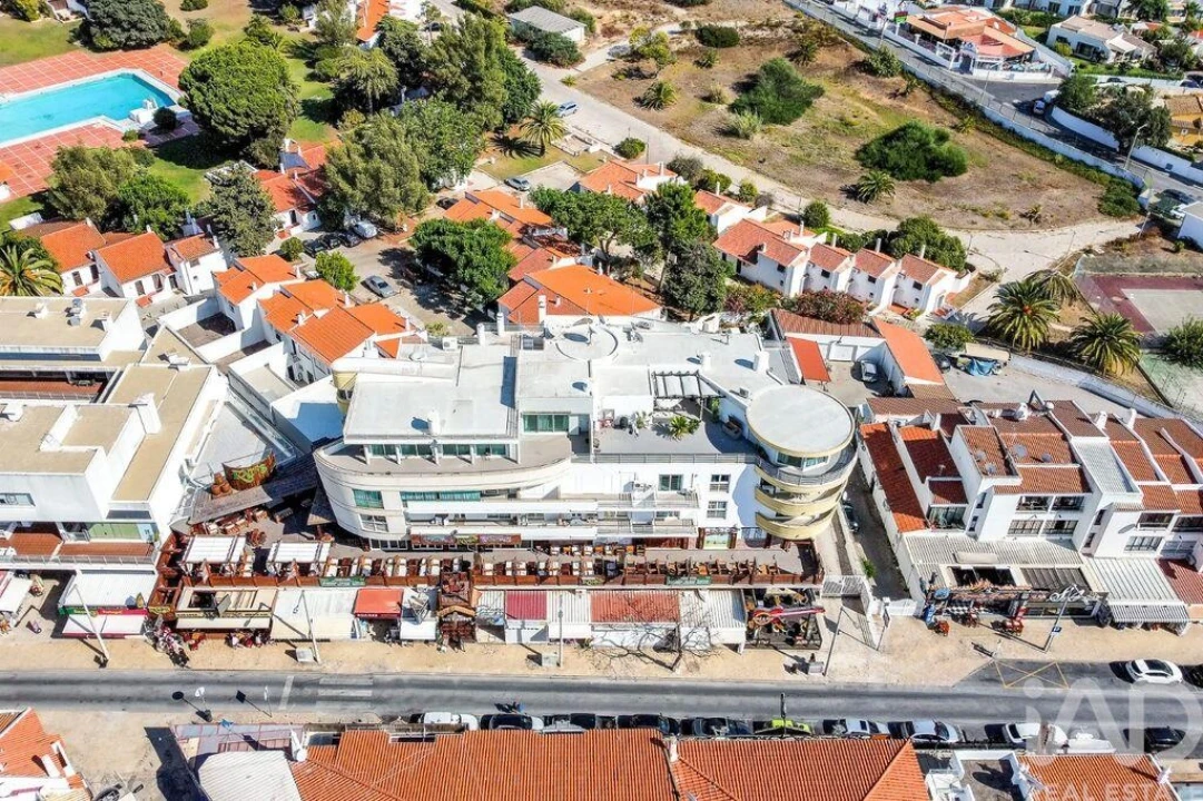 Apartamento T2 para Venda em Albufeira e Olhos de Água Foto 1