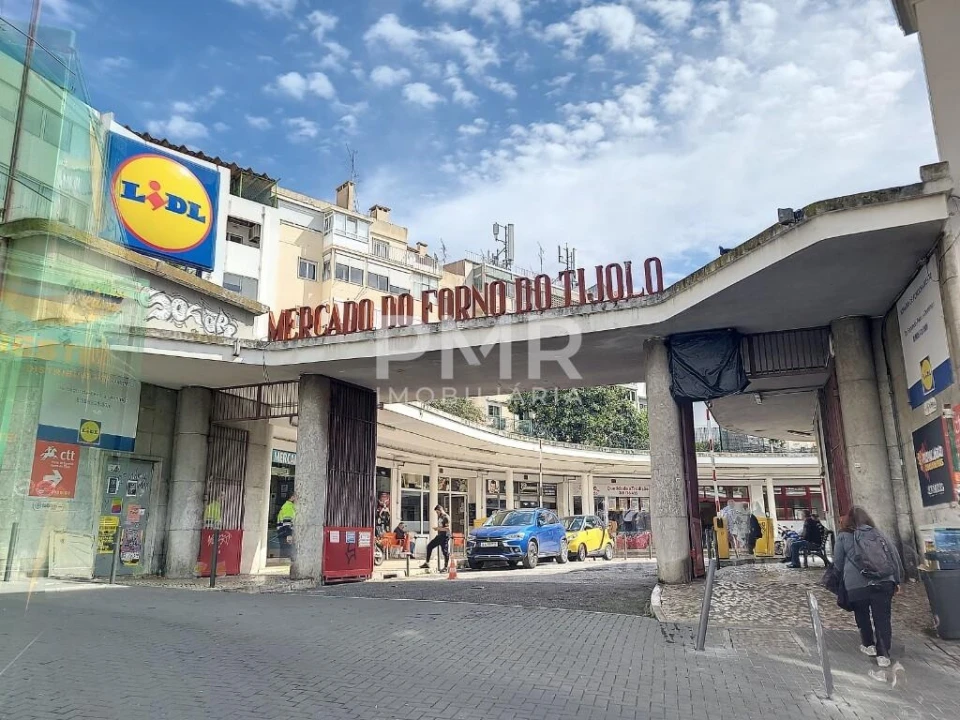 Apartamento T3 para Venda em Arroios Foto 15
