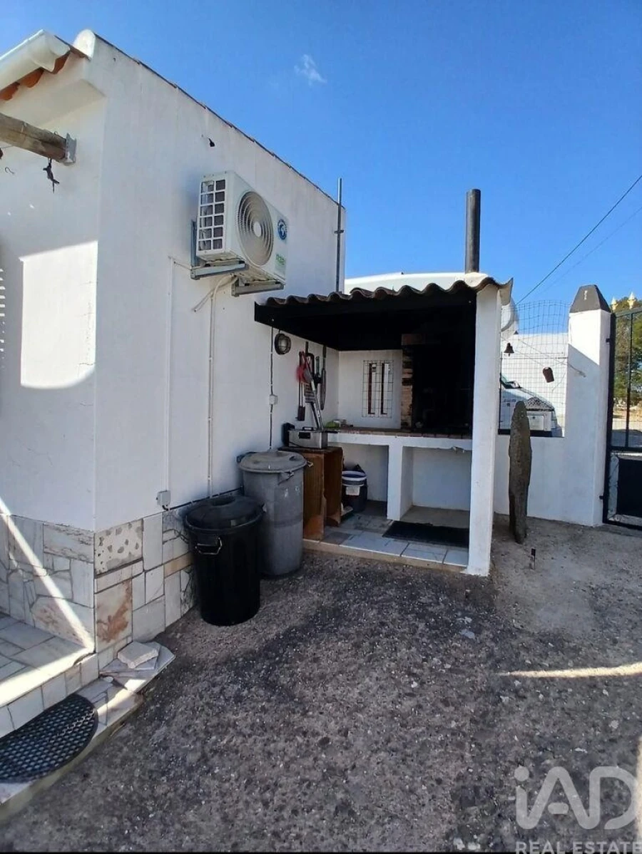 Quinta T4 para Venda em Martim Longo Foto 24