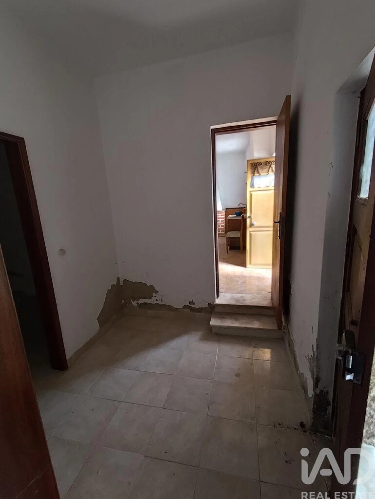 Moradia T2 para Venda em Covas e Vila Nova de Oliveirinha Foto 12