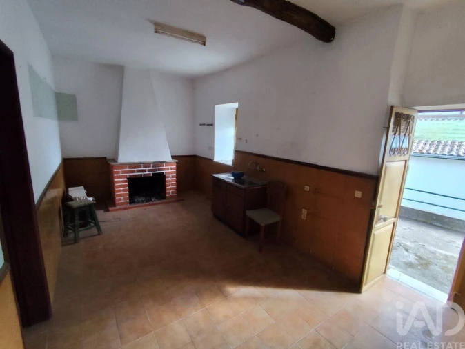 Moradia T2 para Venda em Covas e Vila Nova de Oliveirinha Foto 15