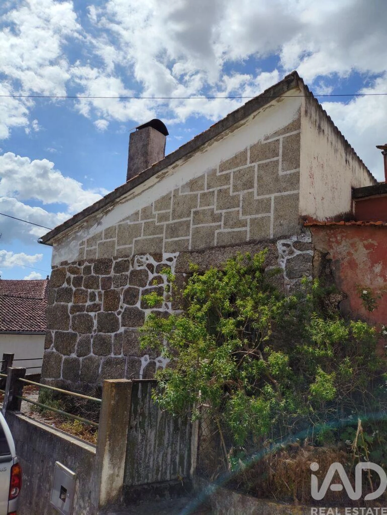 Moradia T2 para Venda em Covas e Vila Nova de Oliveirinha Foto 4
