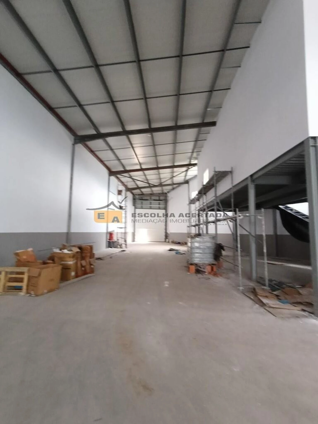 Armazém para Venda em Santo Tirso, Couto (Santa Cristina e São Miguel) e Burgães Foto 3
