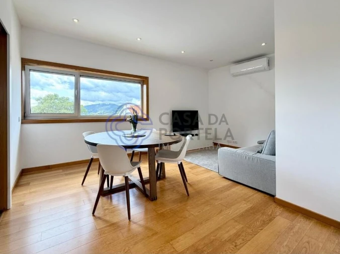 Apartamento T2 para Venda em Arouca e Burgo Foto 9
