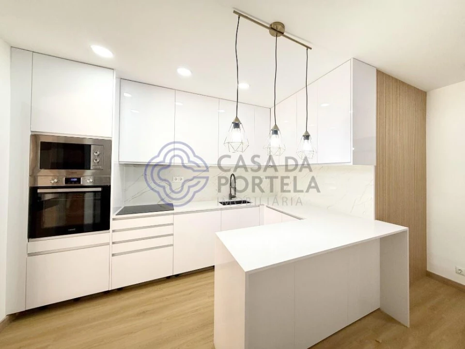 Apartamento T3 para Venda em São João da Madeira Foto 1