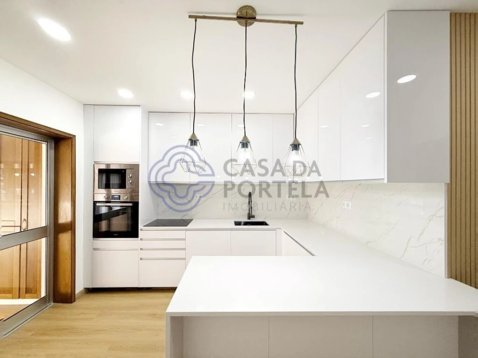 Apartamento T3 para Venda em São João da Madeira Foto 2