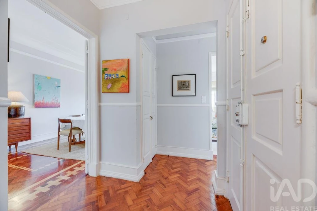 Apartamento T2 para Venda em Avenidas Novas Foto 2