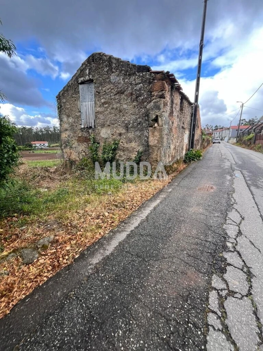 Moradia T2 para Venda em O. Azeméis, Riba-Ul, Ul, Macinhata Seixa, Madail