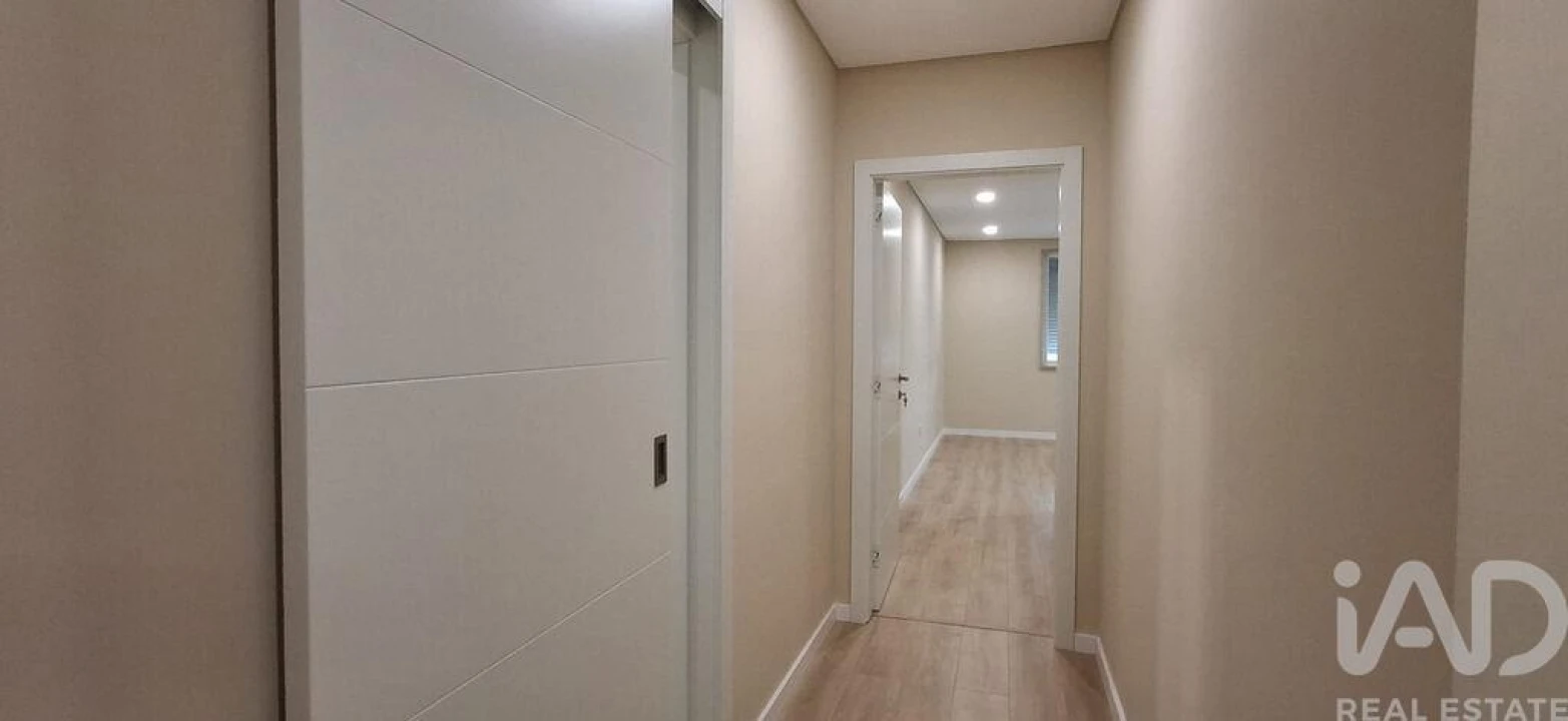 Apartamento T3 para Venda em Covilhã e Canhoso Foto 8