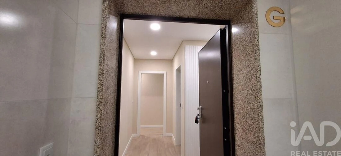 Apartamento T3 para Venda em Covilhã e Canhoso Foto 35