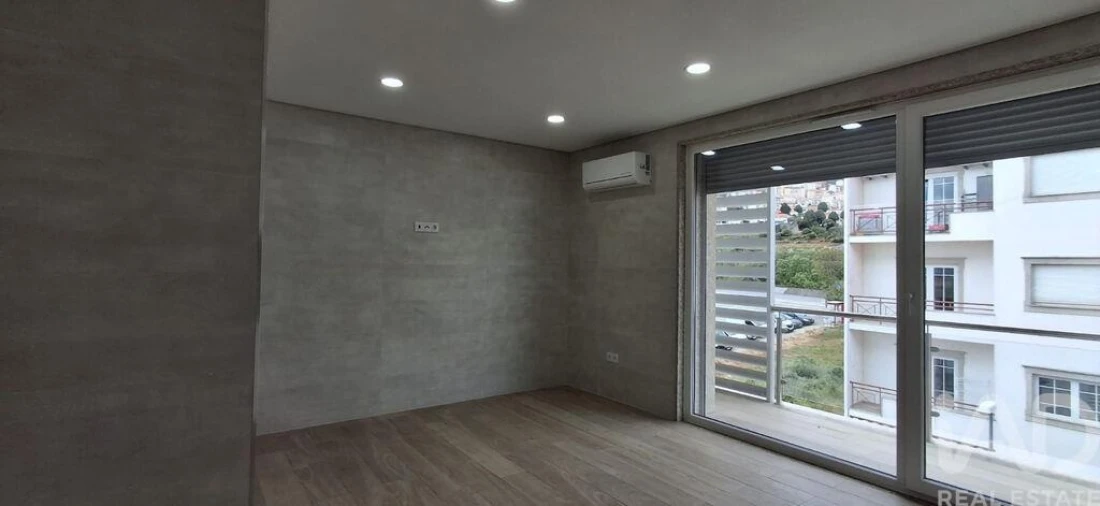 Apartamento T3 para Venda em Covilhã e Canhoso Foto 3