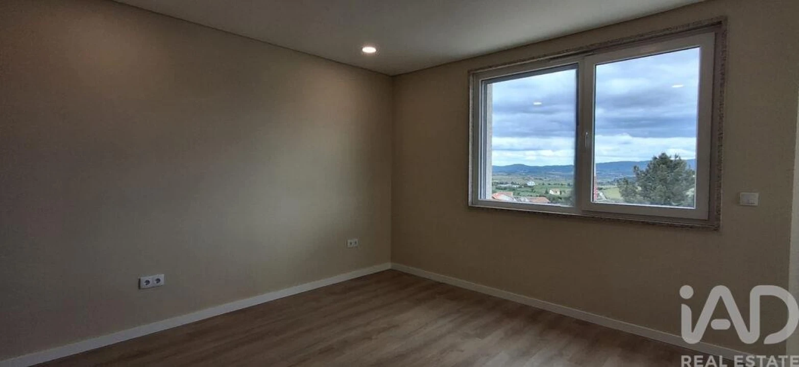 Apartamento T3 para Venda em Covilhã e Canhoso Foto 12