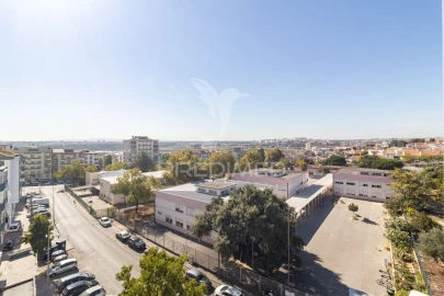 Apartamento T3 para Venda em Corroios