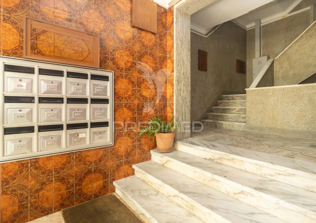 Apartamento T3 para Venda em Corroios Foto 2