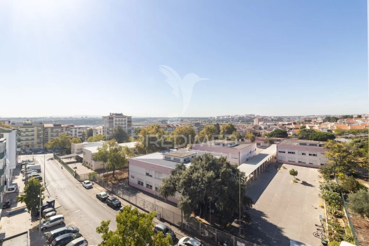 Apartamento T3 para Venda em Corroios Foto 17