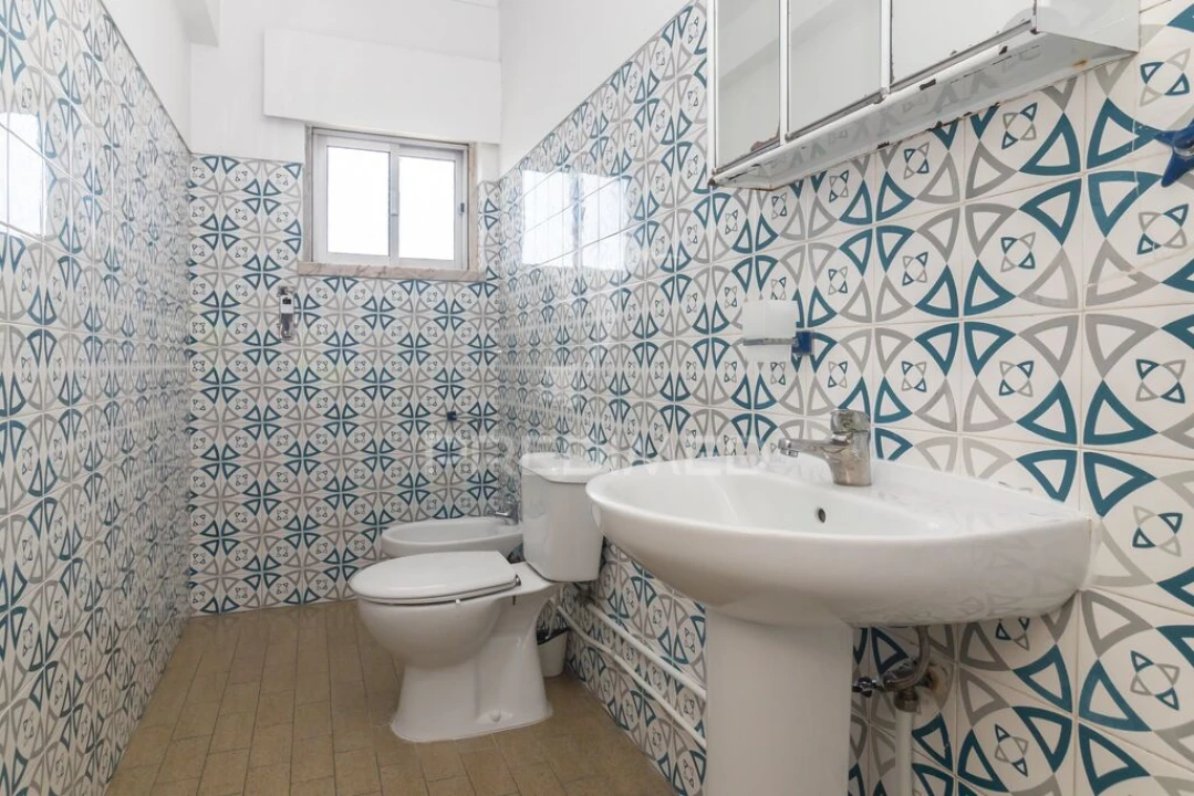 Apartamento T3 para Venda em Corroios Foto 19