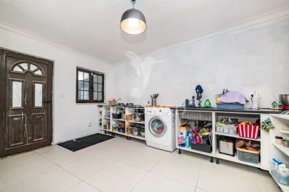 Moradia T3 para Venda em Azias
