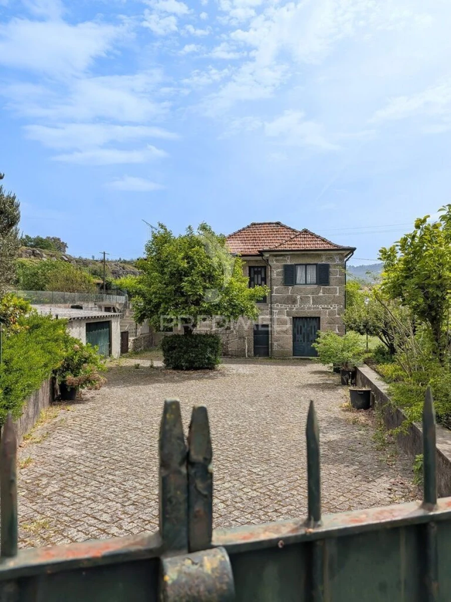 Quinta T3 para Venda em Monte Córdova Foto 14