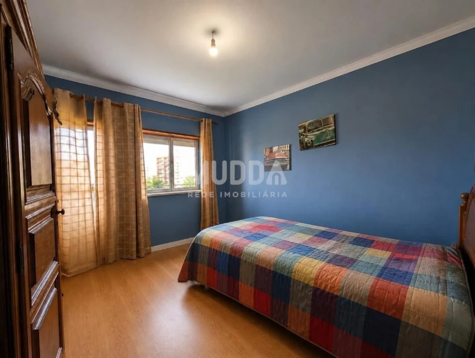 Apartamento T3 para Venda em Sé, Santa Maria e Meixedo Foto 5