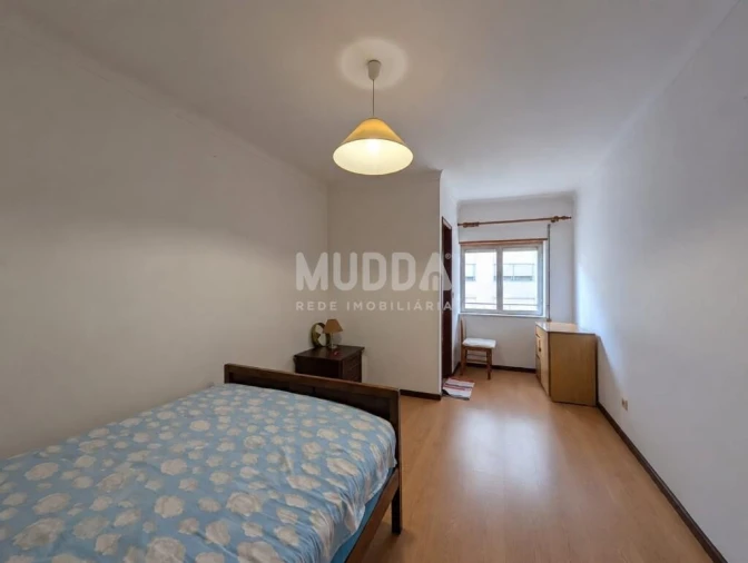 Apartamento T3 para Venda em Sé, Santa Maria e Meixedo Foto 6