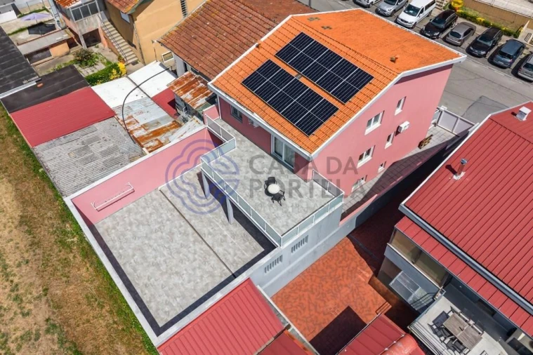 Moradia T3 para Venda em Fânzeres e São Pedro da Cova Foto 31