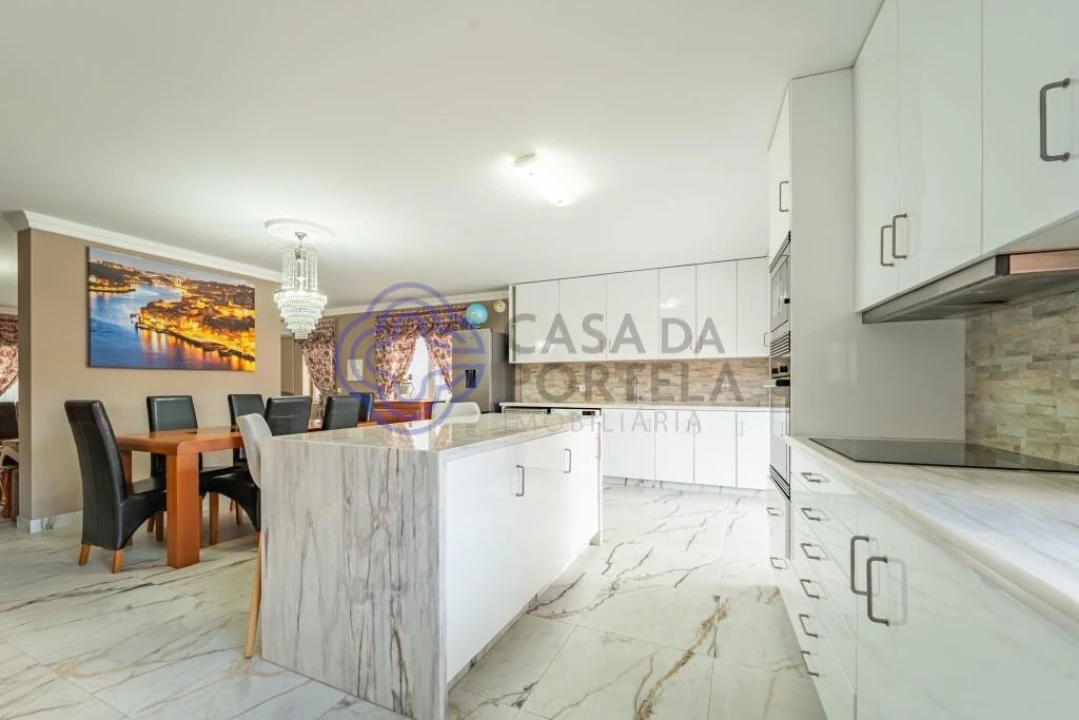 Moradia T3 para Venda em Fânzeres e São Pedro da Cova Foto 4