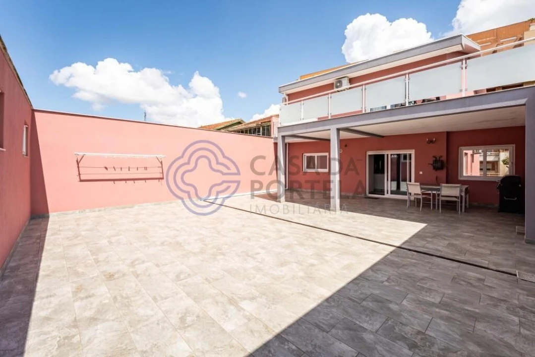 Moradia T3 para Venda em Fânzeres e São Pedro da Cova Foto 7