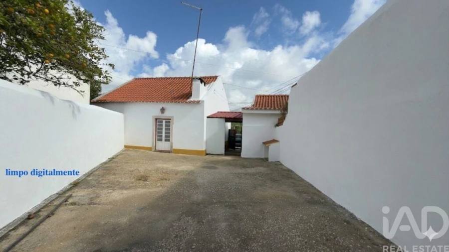Moradia T2 para Venda em Azoia de Cima e Tremês Foto 18