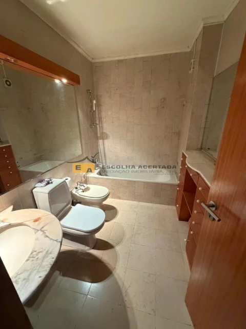 Apartamento T2 para Venda em São Mamede de Infesta e Senhora da Hora