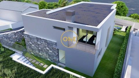 Moradia T4 para Venda em Arco da Calheta