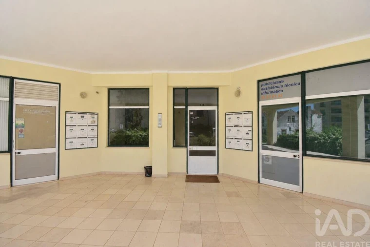 Apartamento T3 para Venda em Miranda do Corvo Foto 3