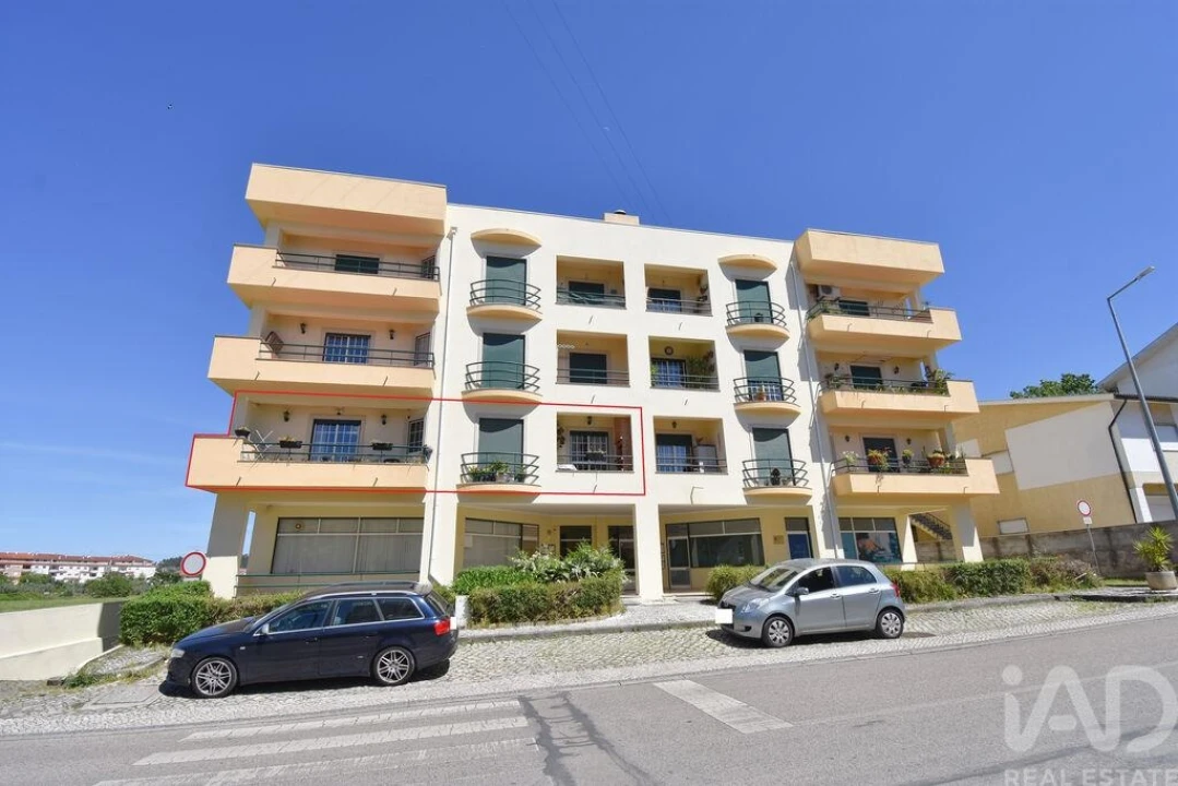 Apartamento T3 para Venda em Miranda do Corvo Foto 1
