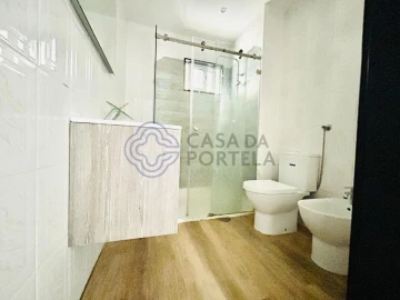 Apartamento T2 para Venda em Santa Marinha e São Pedro da Afurada